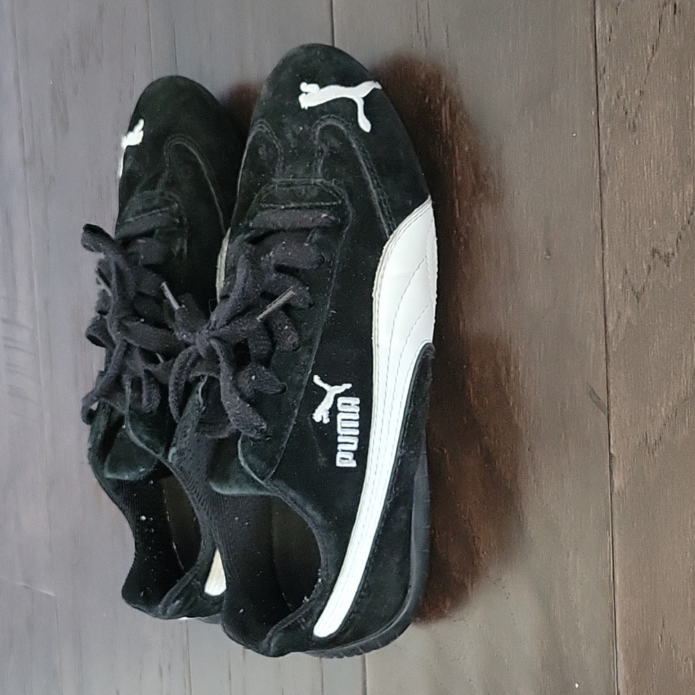 Puma sneakers